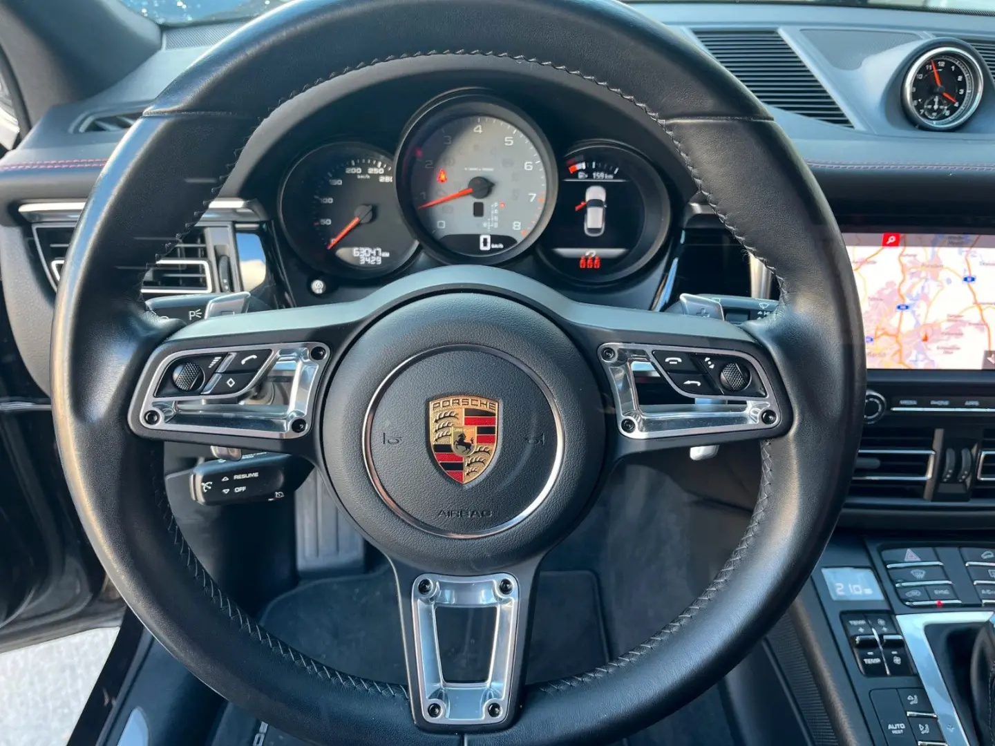 Macan S