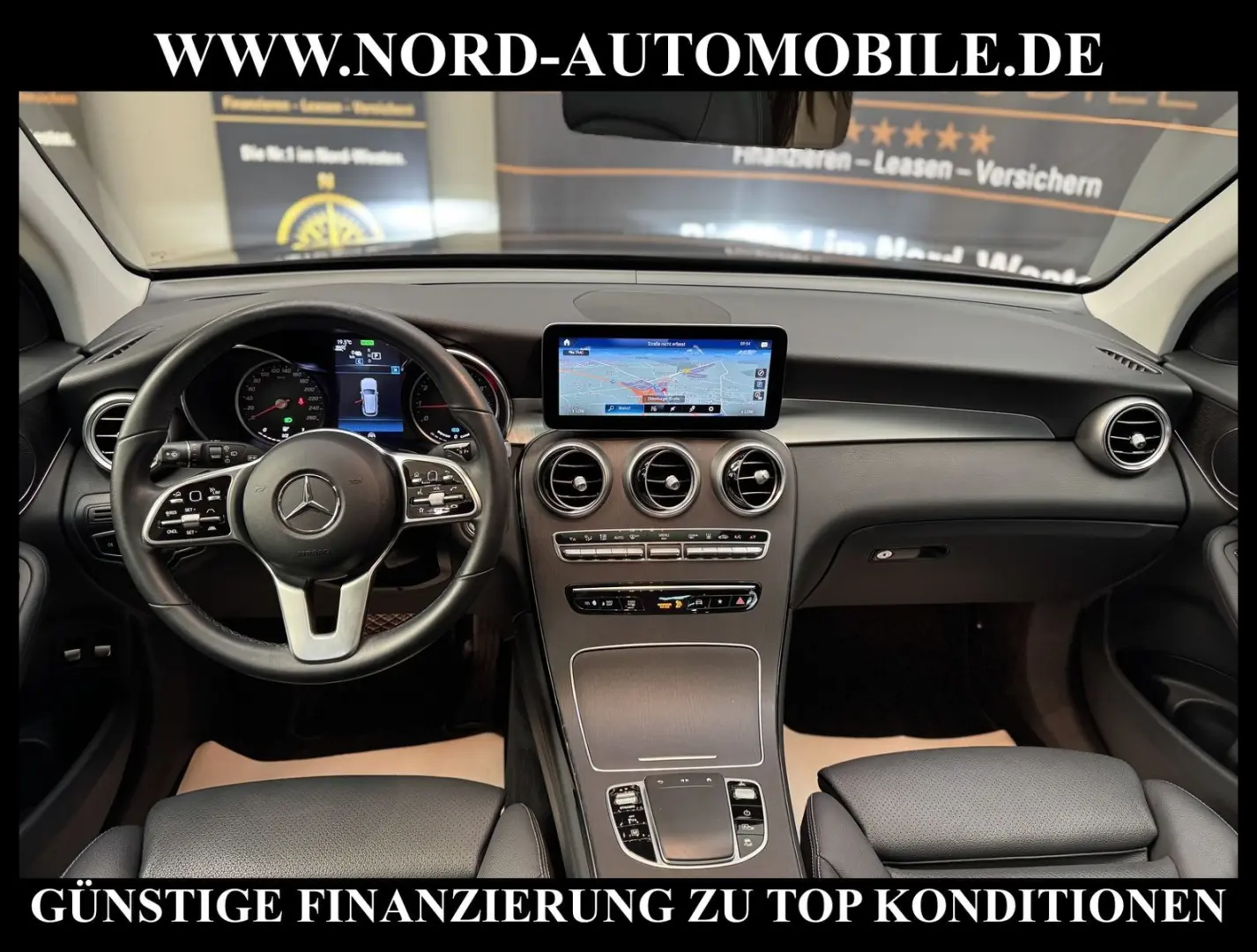 GLC 300 e 4Matic *AHK*LED*PANO*OFF-ROAD*UPE:71
