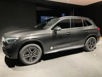 GLC 300 de 4MATIC AMG S-Sitz KAM PDC SpurH Navi