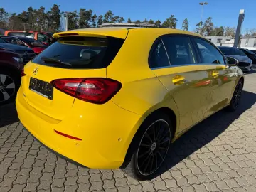 A 180 d Style AMG Navi Panorama SHD