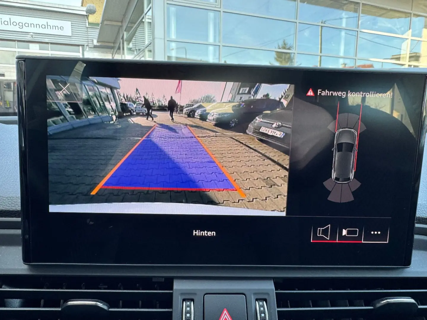 Q5 40 TDI 2.0 quattro stronic -Standheizung+AHK