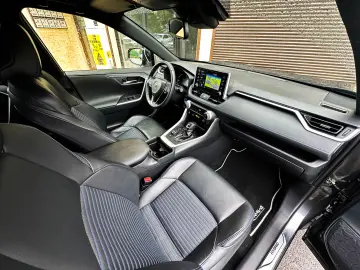Toyota RAV4 2.5 4x4 Hybrid Lounge