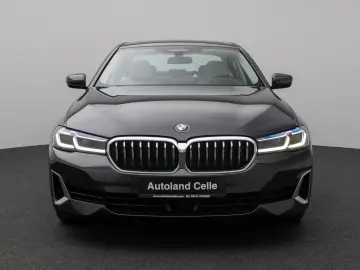 BMW 540i Luxury Line