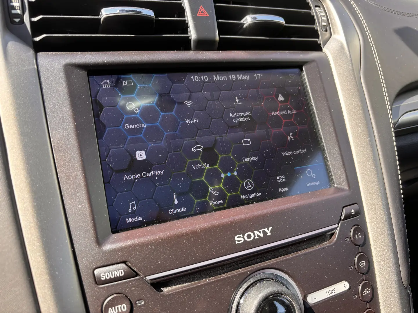 FORD MONDEO 2.0 HYBRID 187 CP