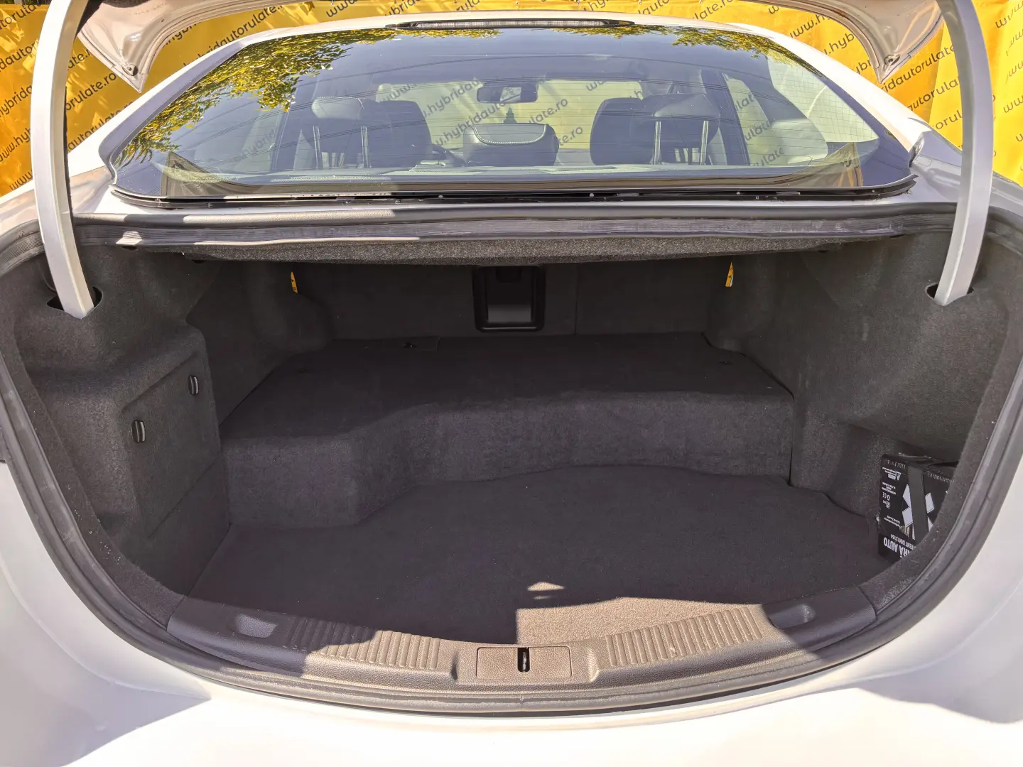 FORD MONDEO 2.0 HYBRID 187 CP