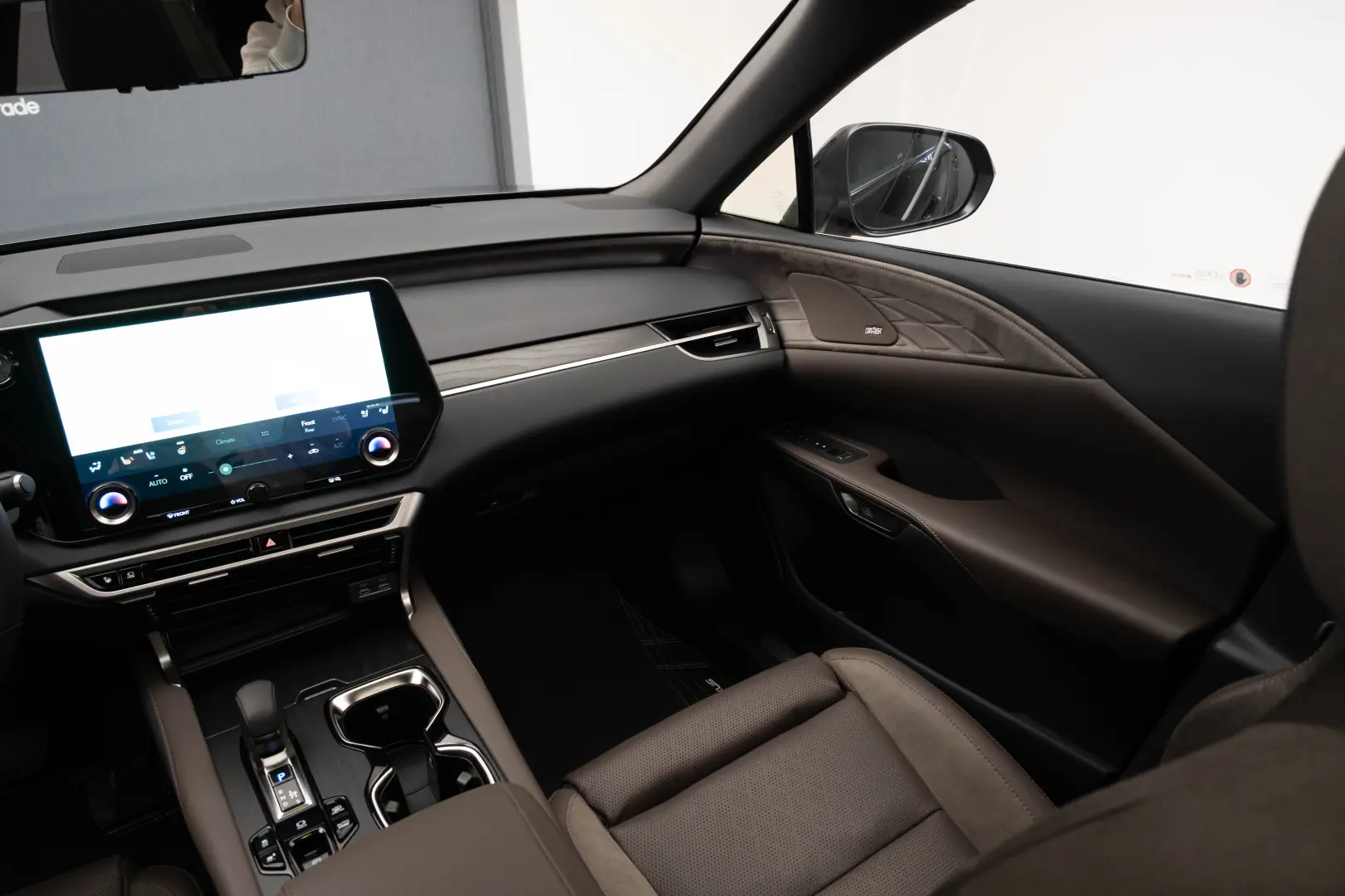Lexus RX450H+ Luxury - Model 2025 - Auto NOU