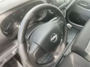 Vivaro 1.5 D, M (L2) 9 Sitzer, Klimaanlage, DAB
