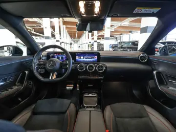 CLA 220 4M Coupé AMG Sport Premium Standhz. Dist