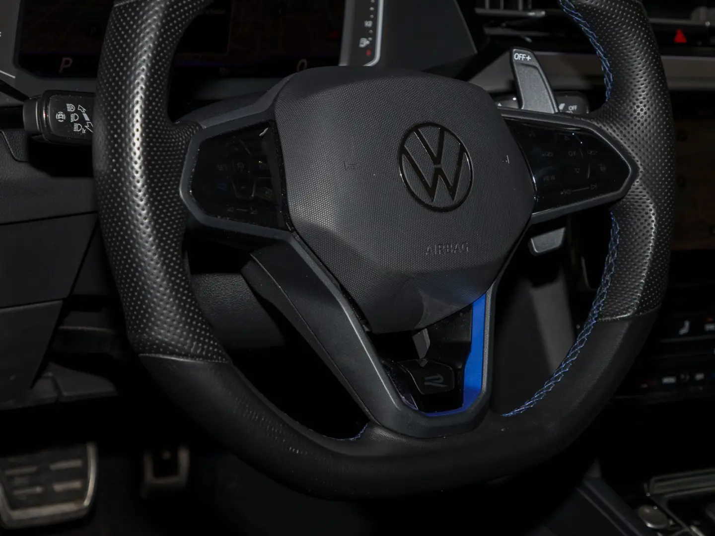 Arteon R LM20 PANO IQ.LIGHT NAVI PRO 360°