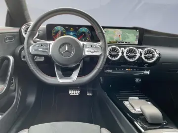 CLA 200 d 4MATIC AMG+MBUXHIGHEND+DISTRONIC+NIGHT