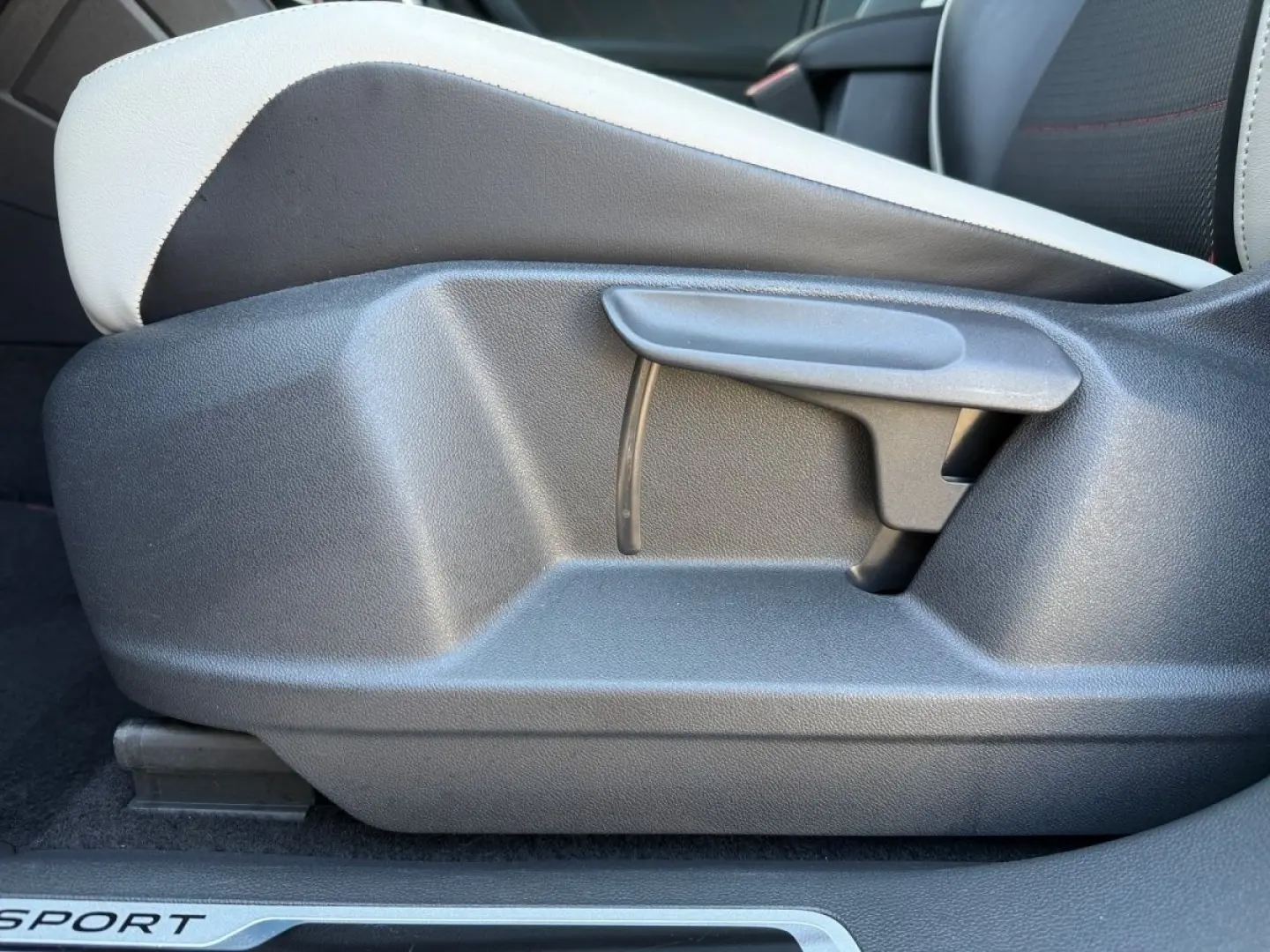Tiguan Urban Sport 4Mot AHK HU Navi Matrix RFK