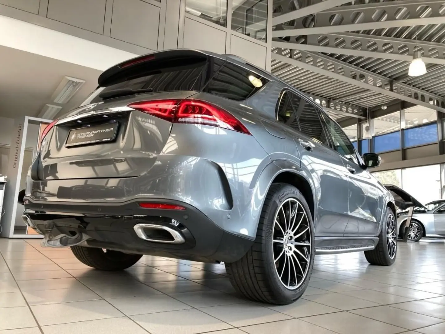 GLE 400 d 4M +AMG+Night+StHz+MBUX+PANO+KAMERA