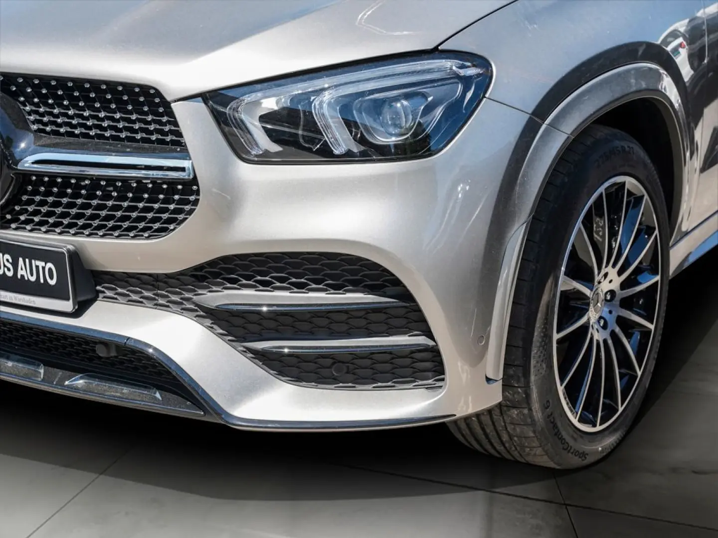 GLE 400 d 4M AMG-LINE PANO HUD AHK DISTRONIC NIG