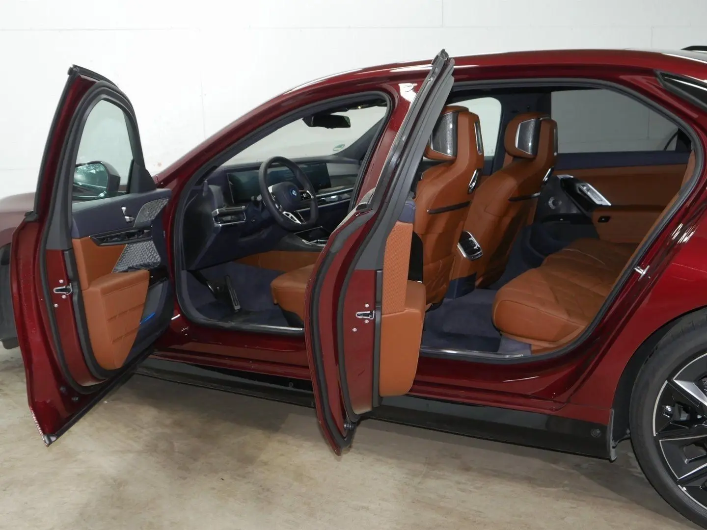 750e xDrive Limousine M Sportpaket B&W Surround