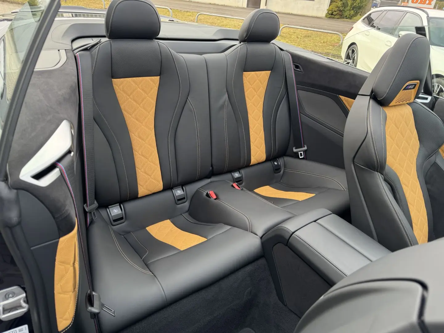 M8 Cabrio COMP INDIVIDUAL ALCANTARA ARMATUREN