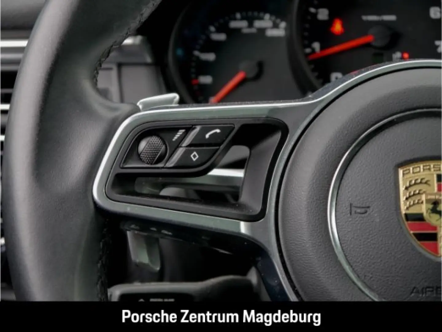 Macan *AZV*PANO*SHZ*FOLIERT*21-ZOLL*CARPLAY*