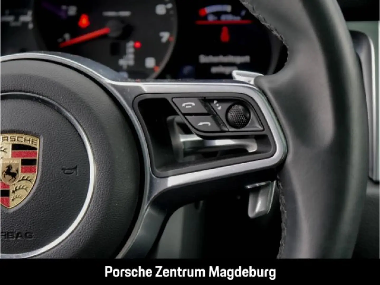Macan *AZV*PANO*SHZ*FOLIERT*21-ZOLL*CARPLAY*
