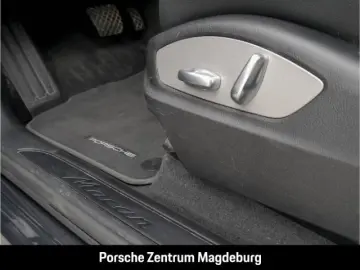 Macan *AZV*PANO*SHZ*FOLIERT*21-ZOLL*CARPLAY*