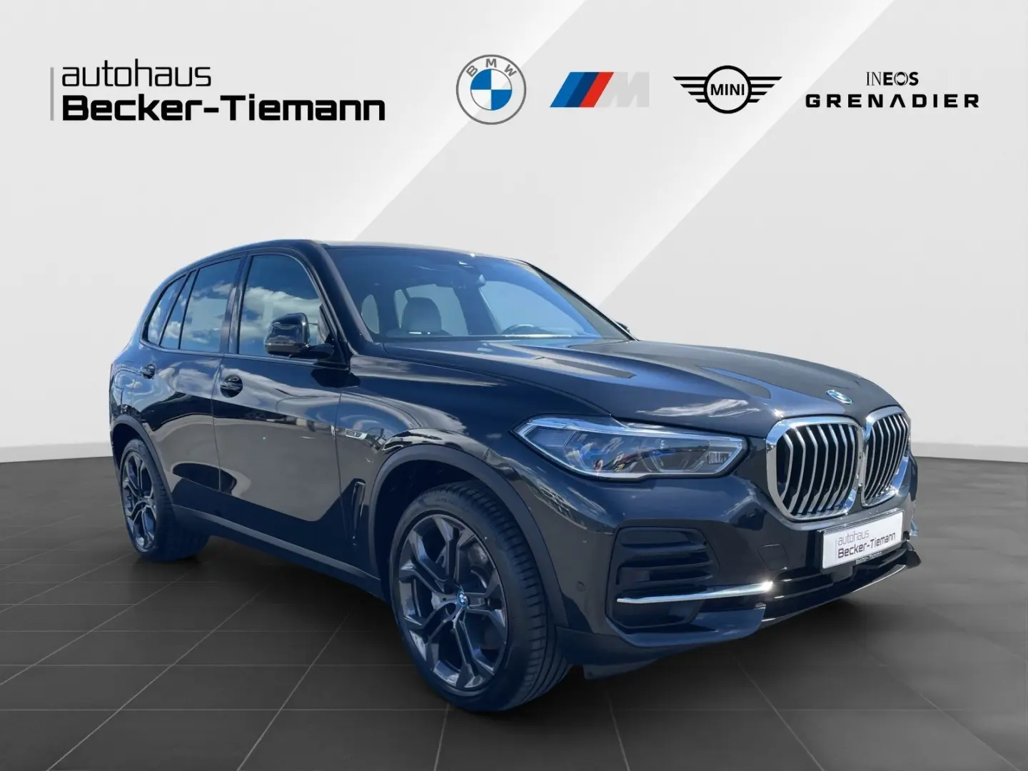 X5 xDrive45e Panorama/Head-Up/Laser/AHK/2-AchsLu
