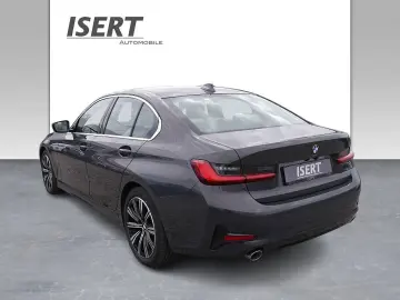 318d Lim. Sport Line A. +AHK+HUD+LED+RFK
