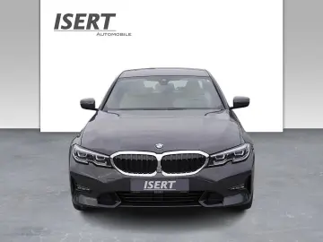 318d Lim. Sport Line A. +AHK+HUD+LED+RFK