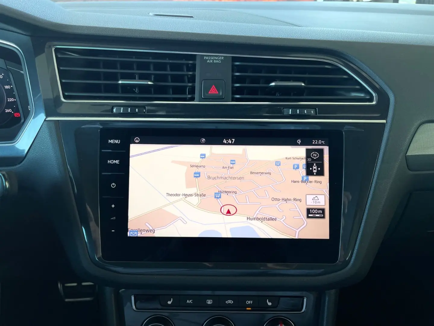 Tiguan*Allspace*R-Line*2.0 TDI*DSG*PANO*BLACK*LM
