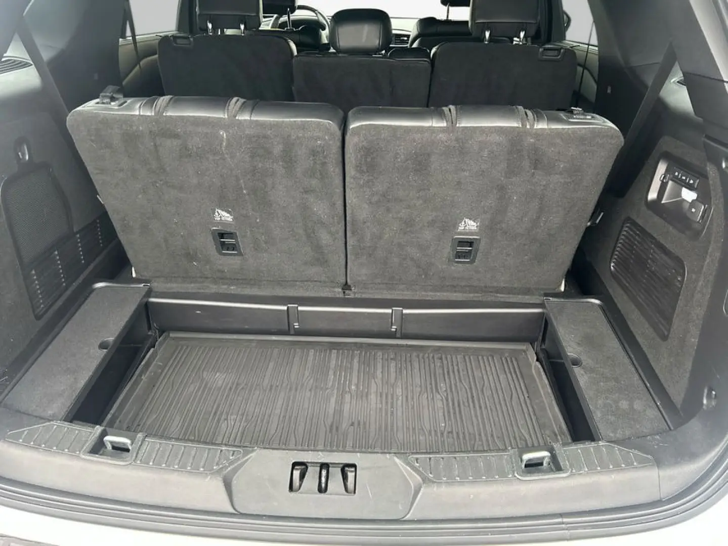 Explorer EcoBoost Plug-in Hybrid ST-LINE