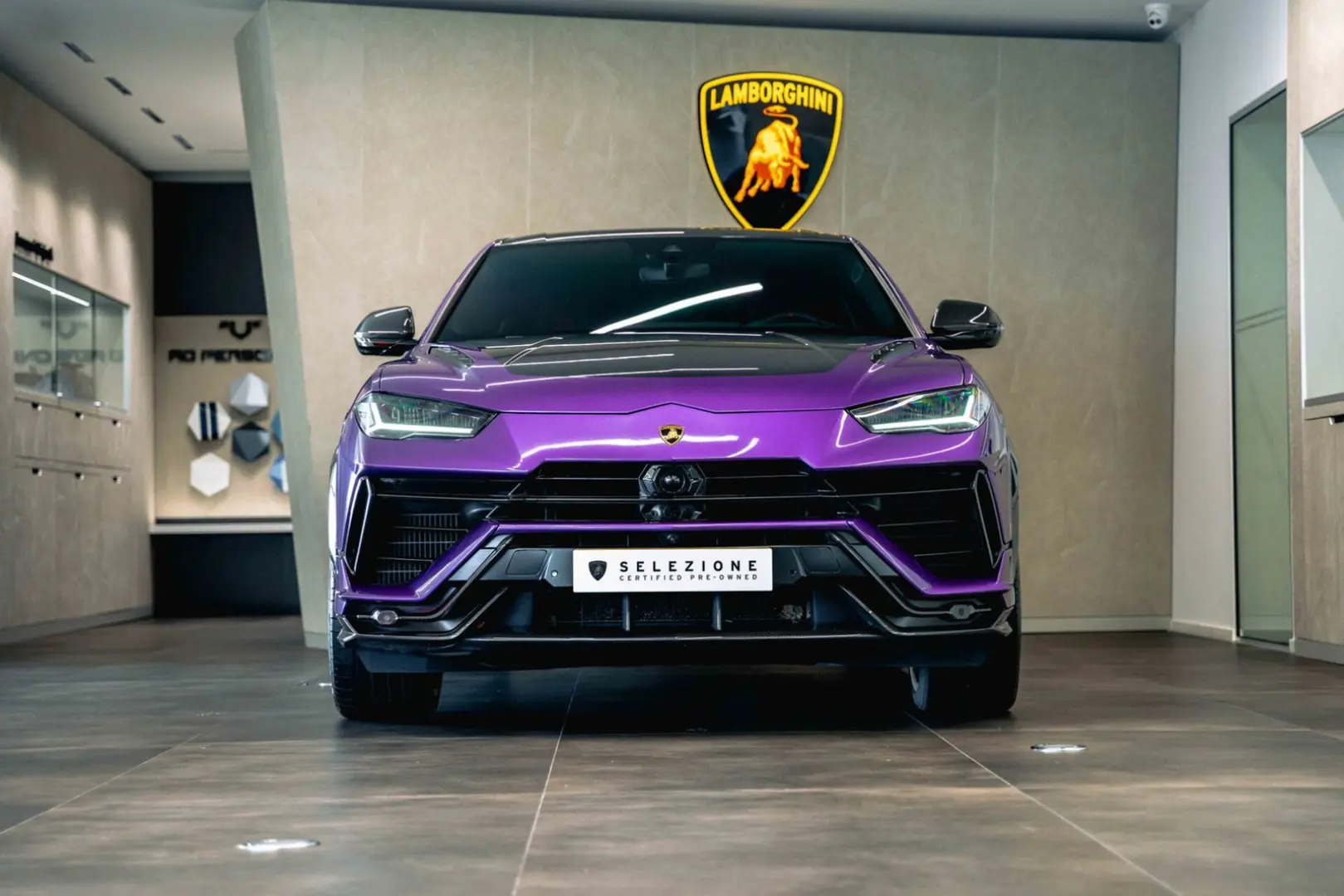 Urus Performante | MY23 | Carbon Roof