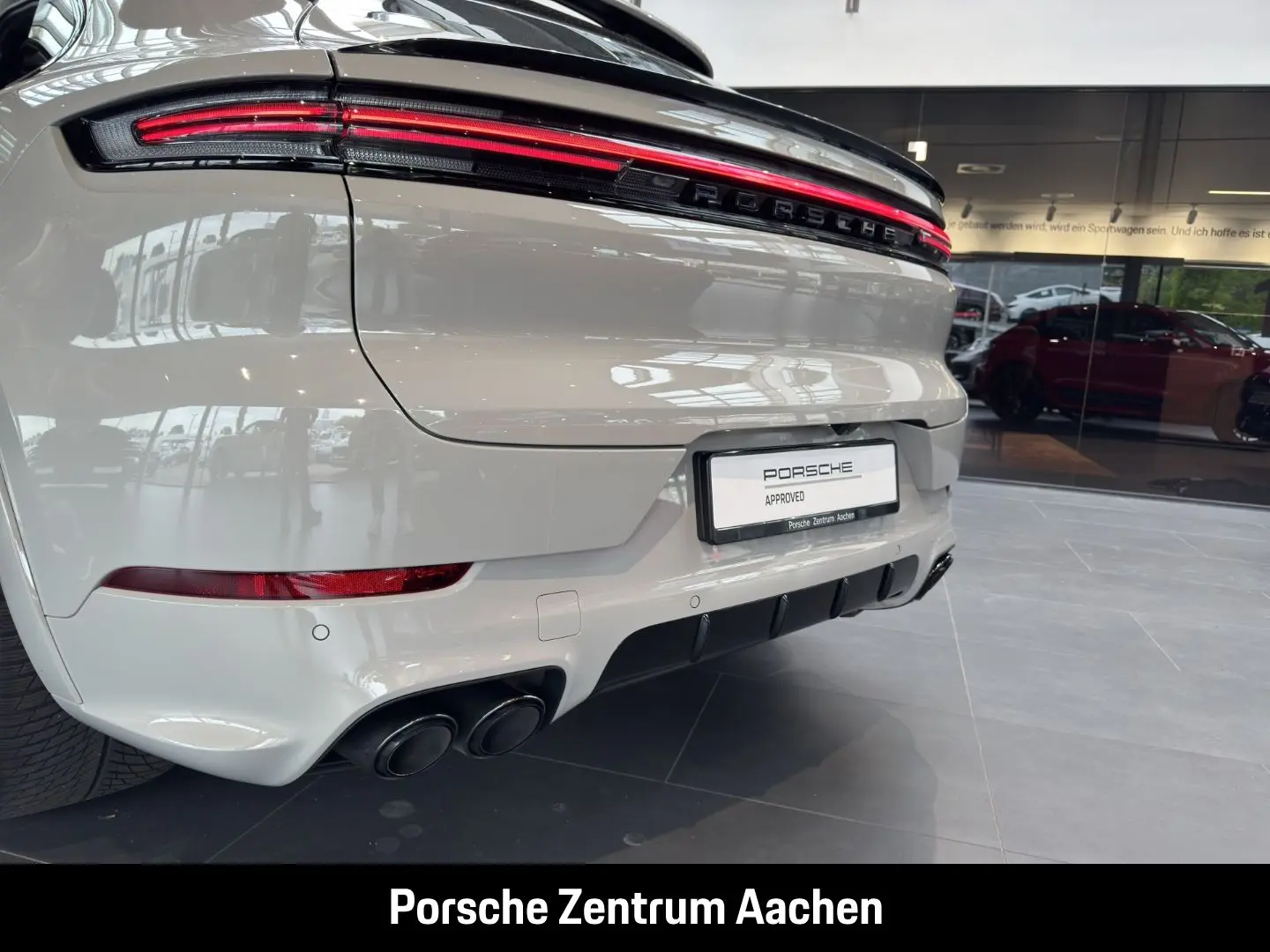 Cayenne Coupe BOSE Luftfederung Panoramadach LED