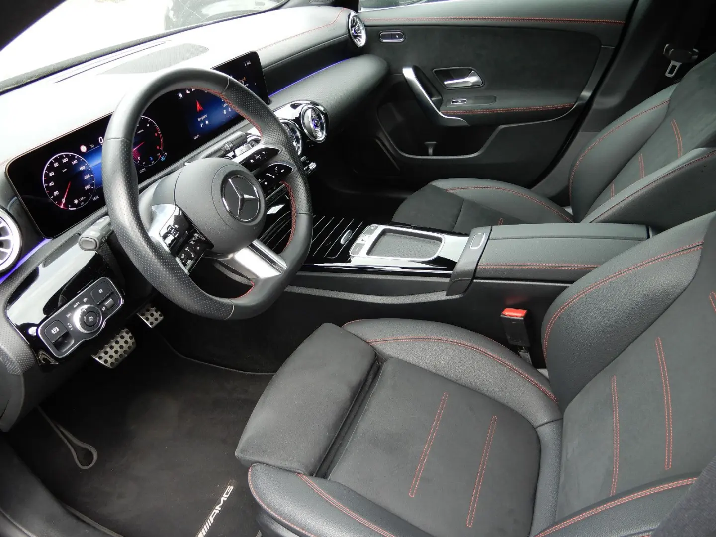 CLA200d COUPE KEYL KAMERA AMG-LINE FACELIFT 2024