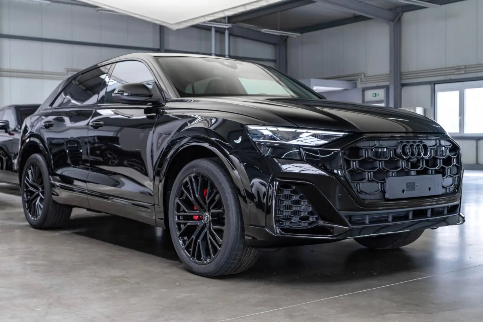 Audi Q8 50 TDI Quattro S Line / Full / Prod. 2025 Pano