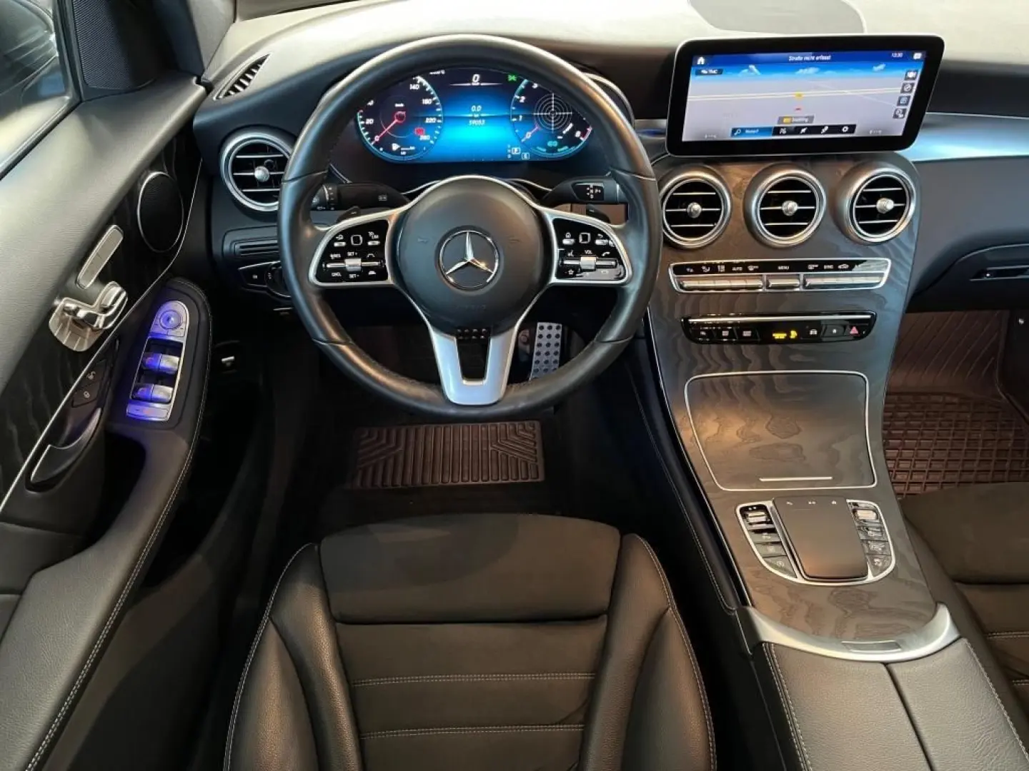 GLC 300 4M Coupé AMG ACC Memory LED-ILS Kamera