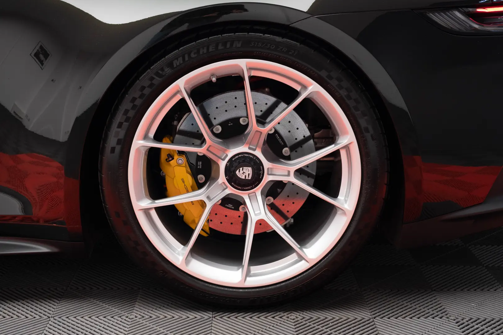 2024 Porsche 911 GT3 Touring Paket - Manufaktur