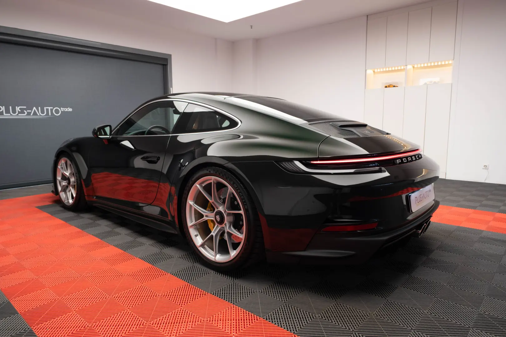 2024 Porsche 911 GT3 Touring Paket - Manufaktur