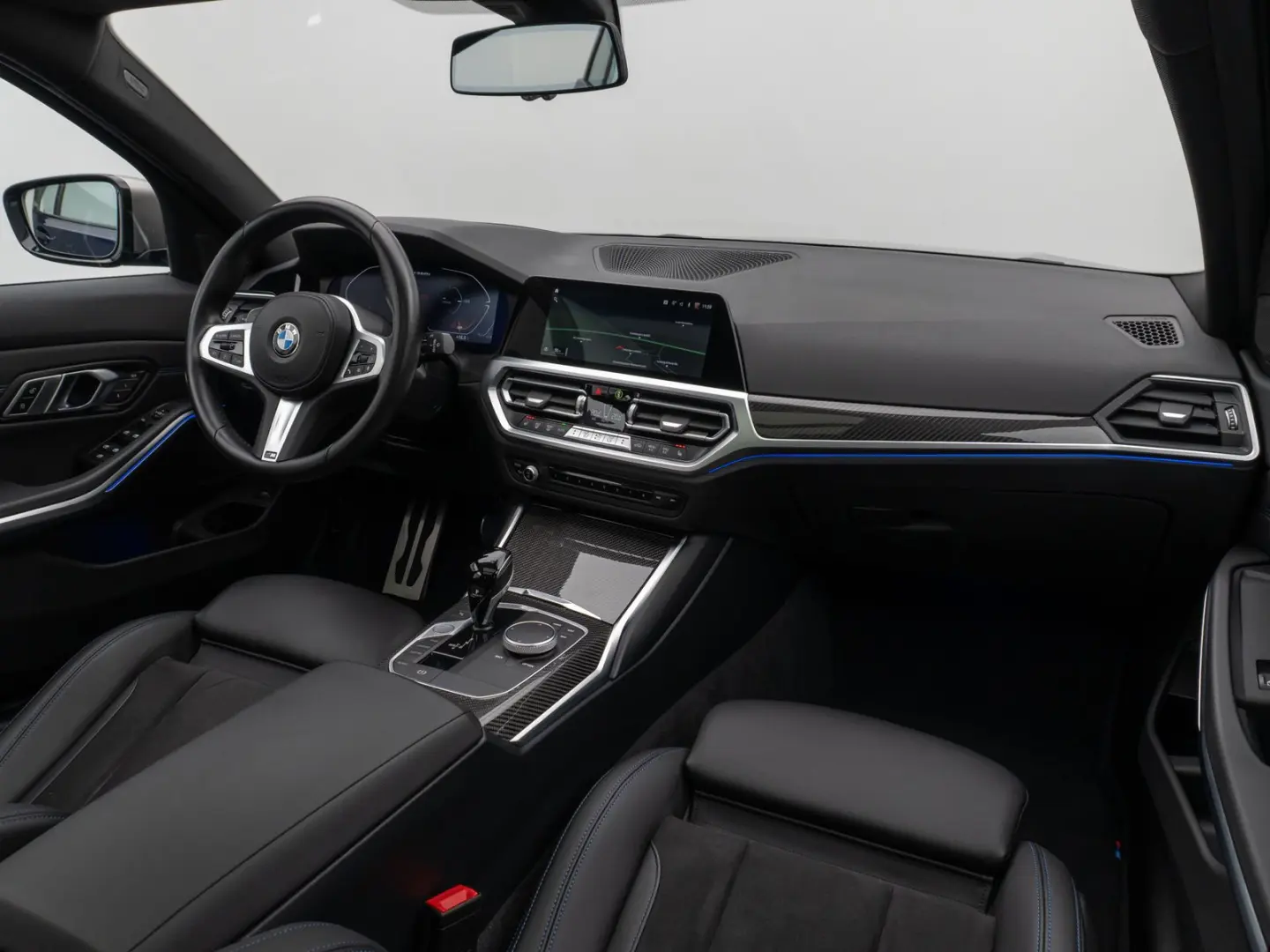 M340i xD Panorama HUD DAB HiFi PDC Alarm 19Zoll