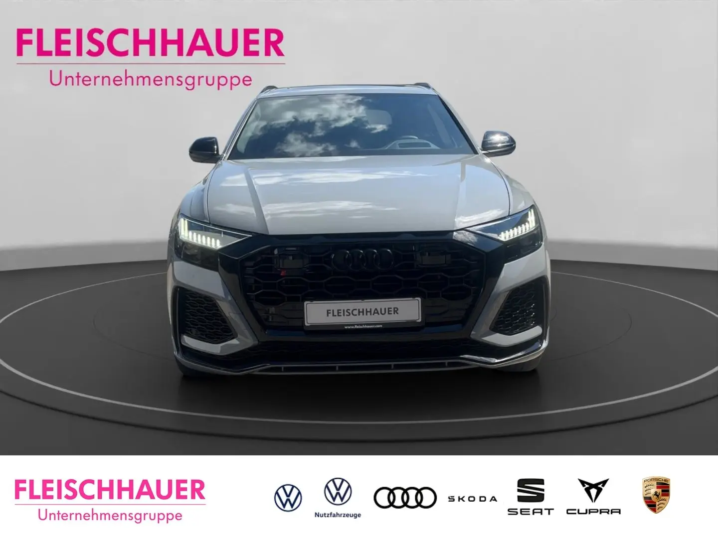 RSQ8 Sportabgas 305km/h AHK Pano Matrix 23 Zoll