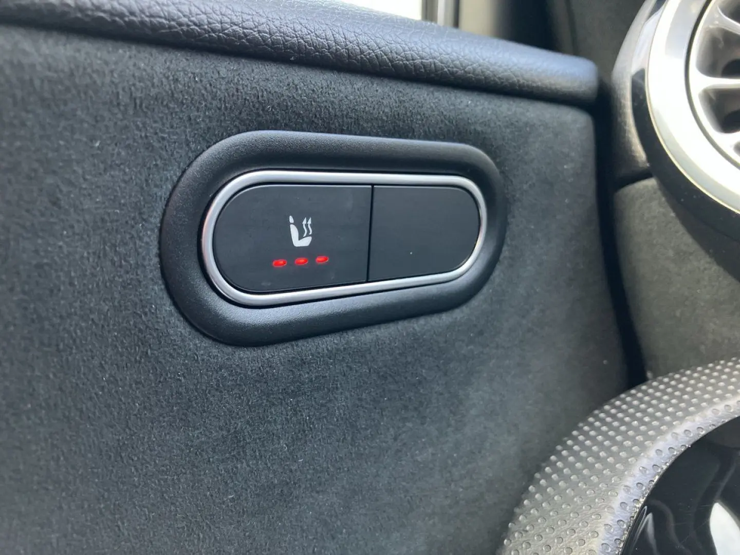 A 250 e AMG Line DCT LED+NAVI+TEMPOMAT+BURMESTER