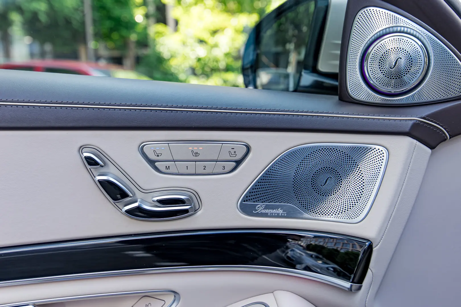 Maybach S 560