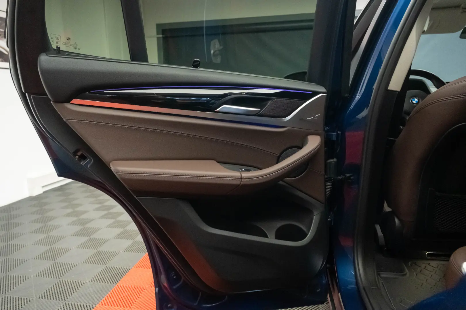 BMW X3 320i Laser, camere 360, scaune ventilate