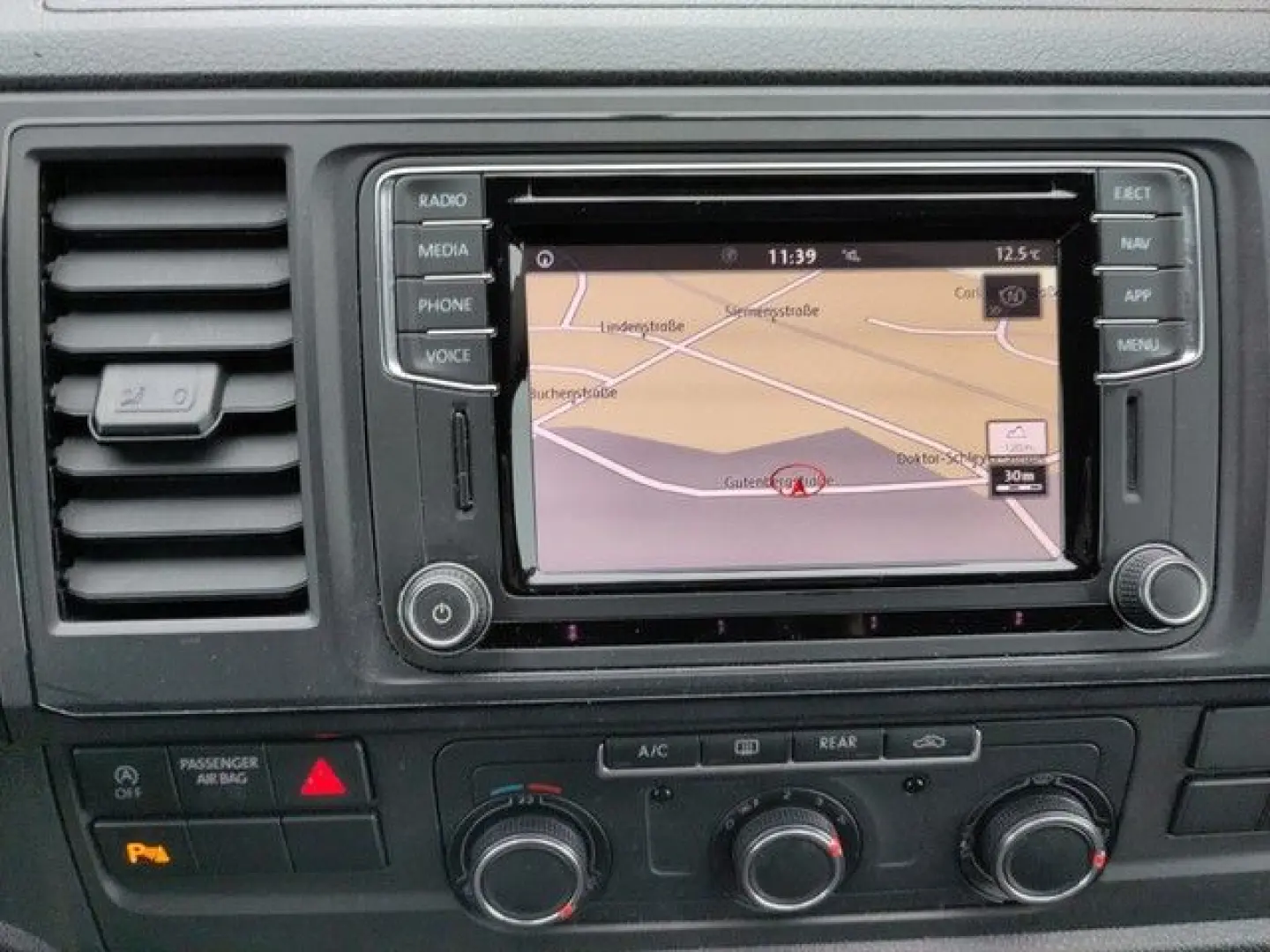 T6 Caravelle 2.0 TDI lang Trendline DSG*NAVI*PDC