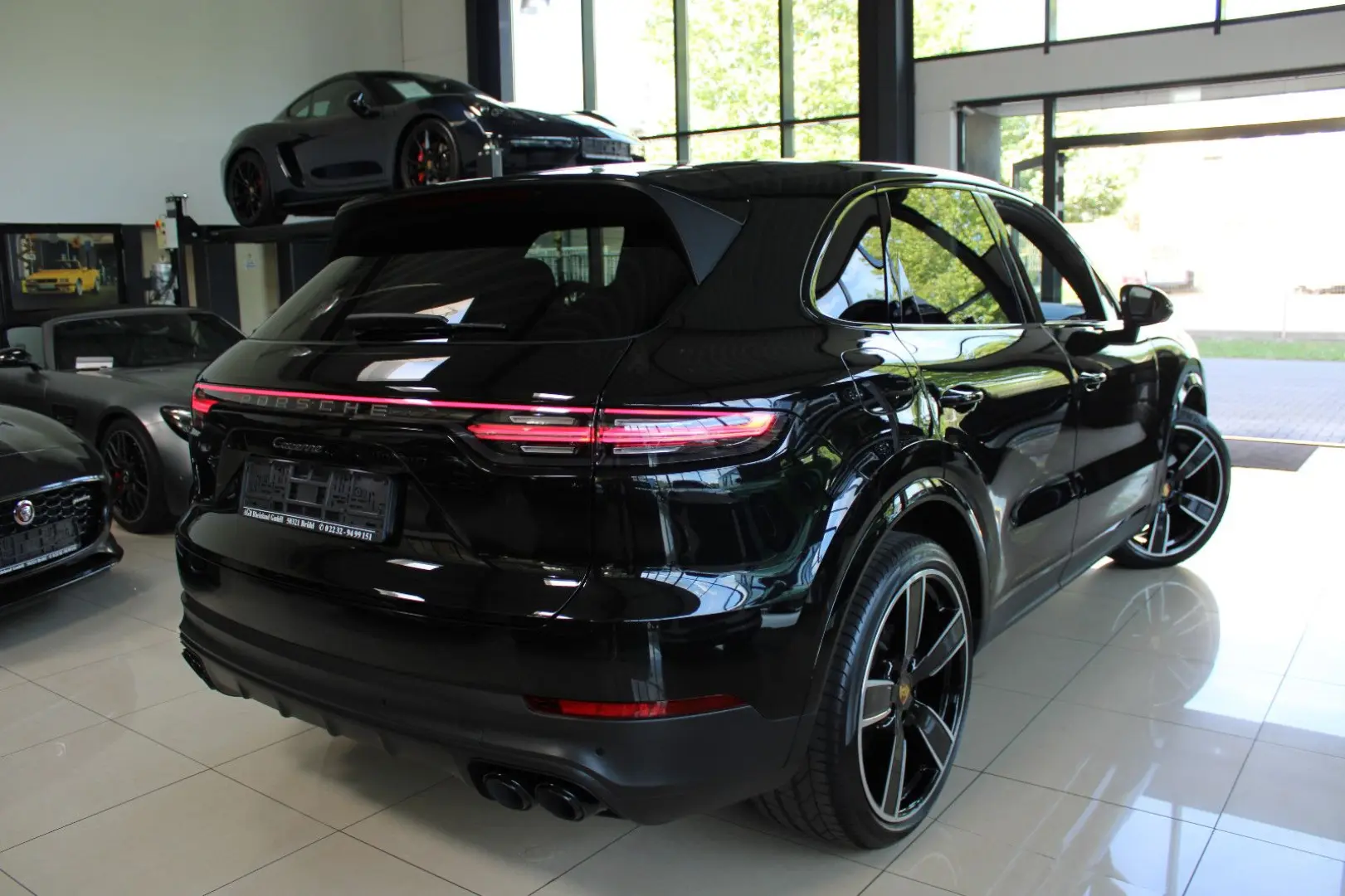 PORSCHE CAYENNE