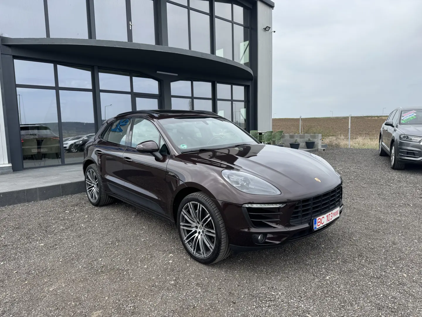 Porsche Macan S PDK Pano