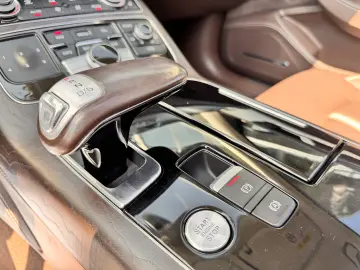 Audi A8 Quattro Matrix Design Selection