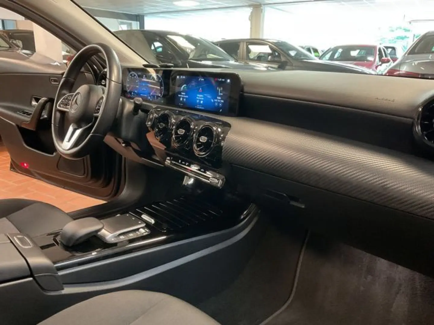 A 180 D  Business Limousine Navi,MBUX,Kamera