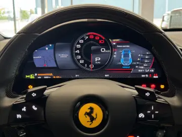 Roma 3.9 T V8 DCT