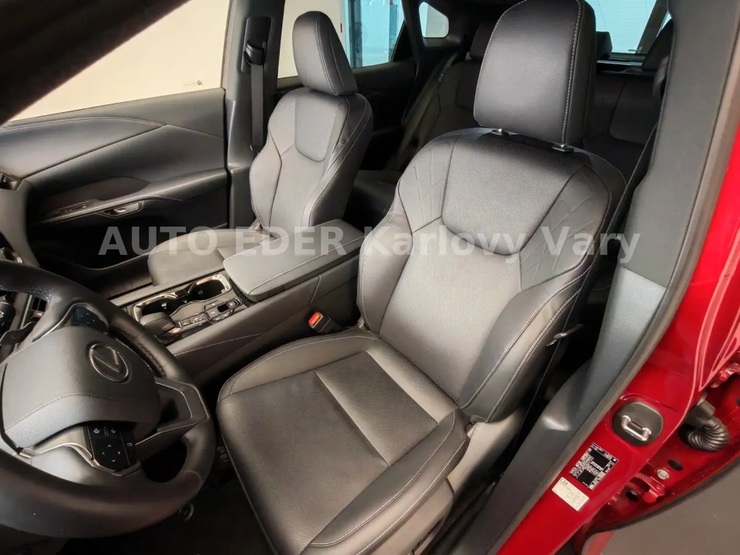 RX350h 4x4 Executive PLUS 184kw 360´kamera