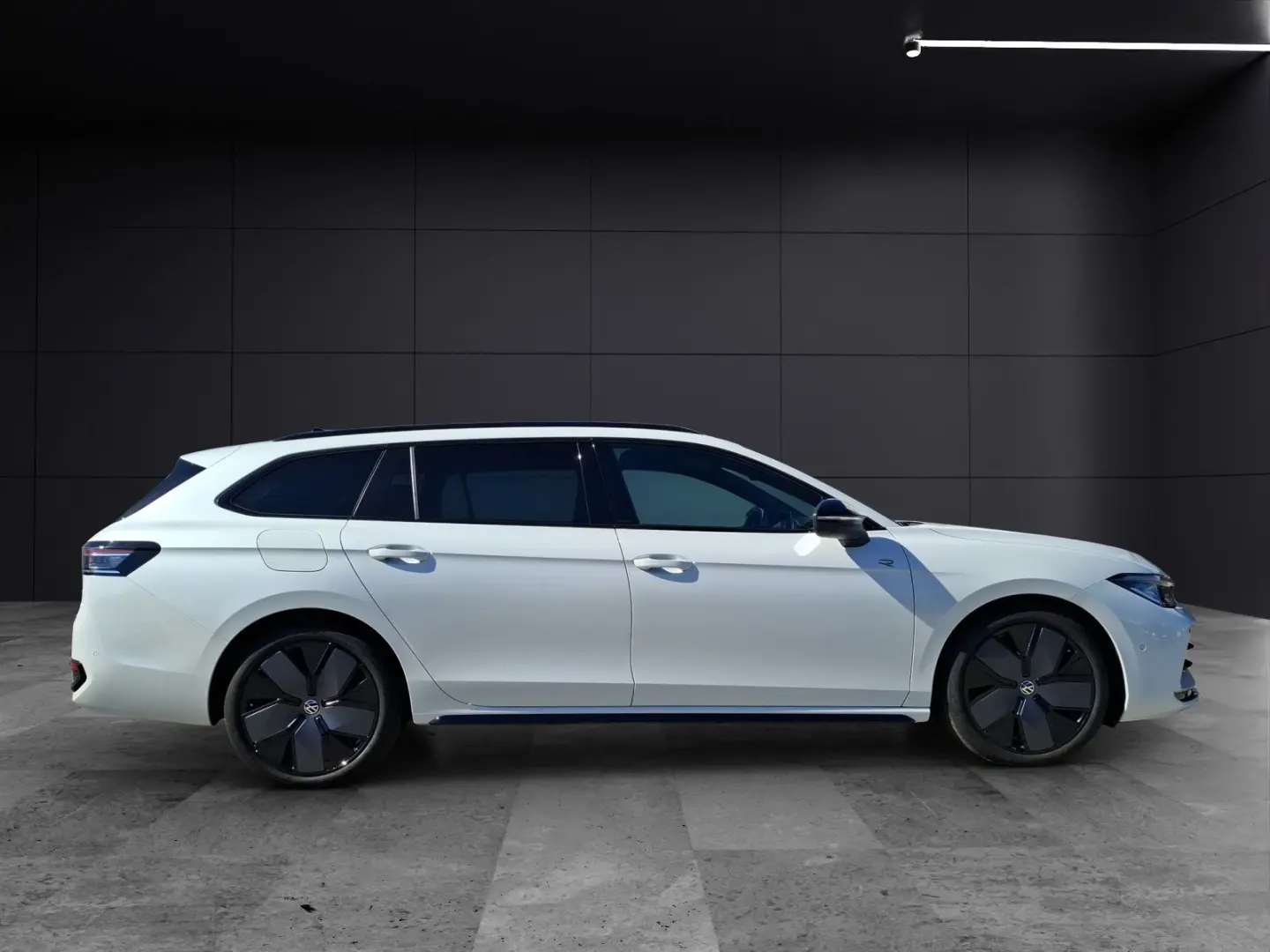 Passat TDI R-line Pano STH IQ.Light AHK ACC