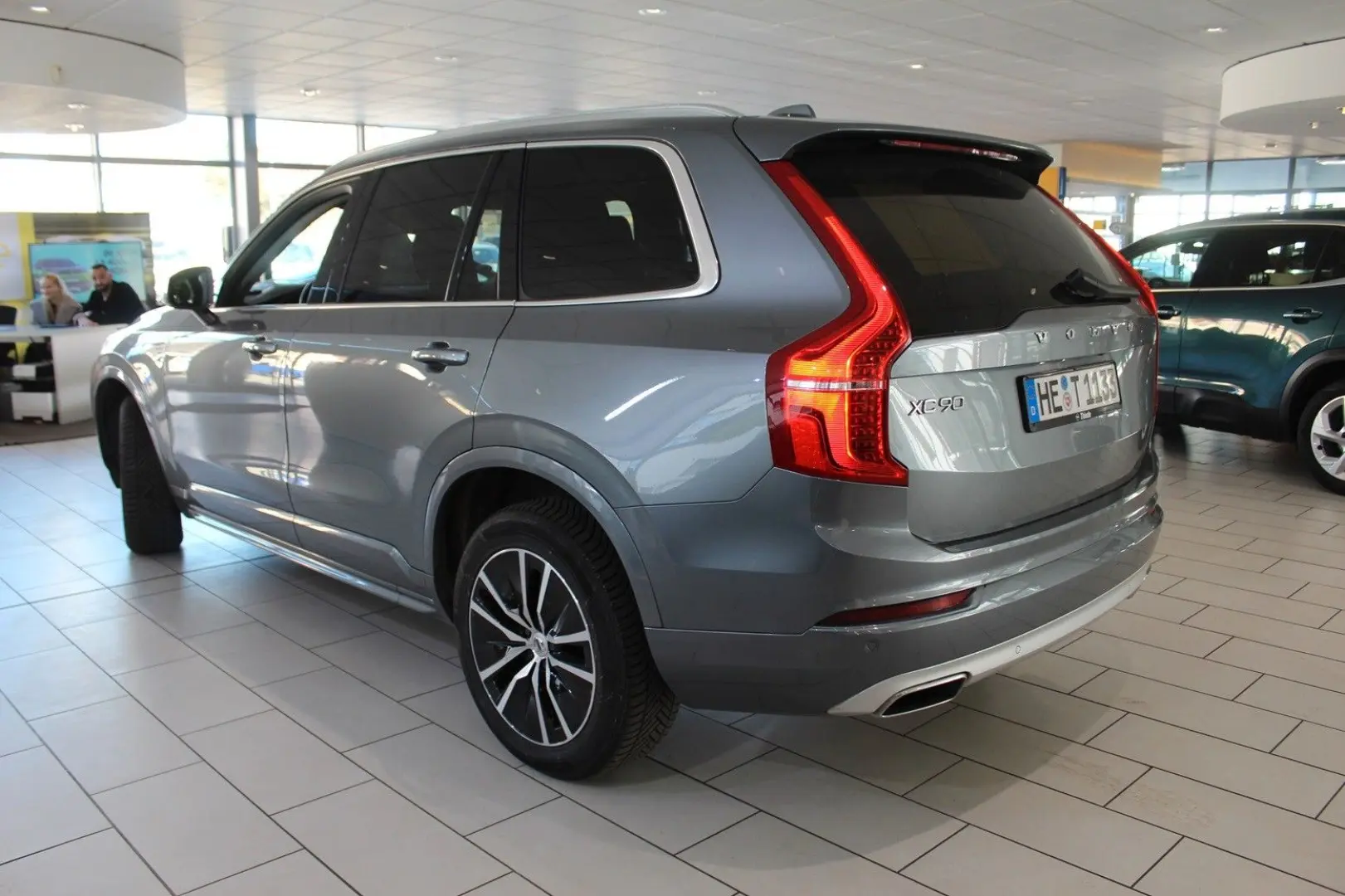 XC90 Momentum Pro  AWD/4xSHZ/LHZ/PANO/LEDER/HUD