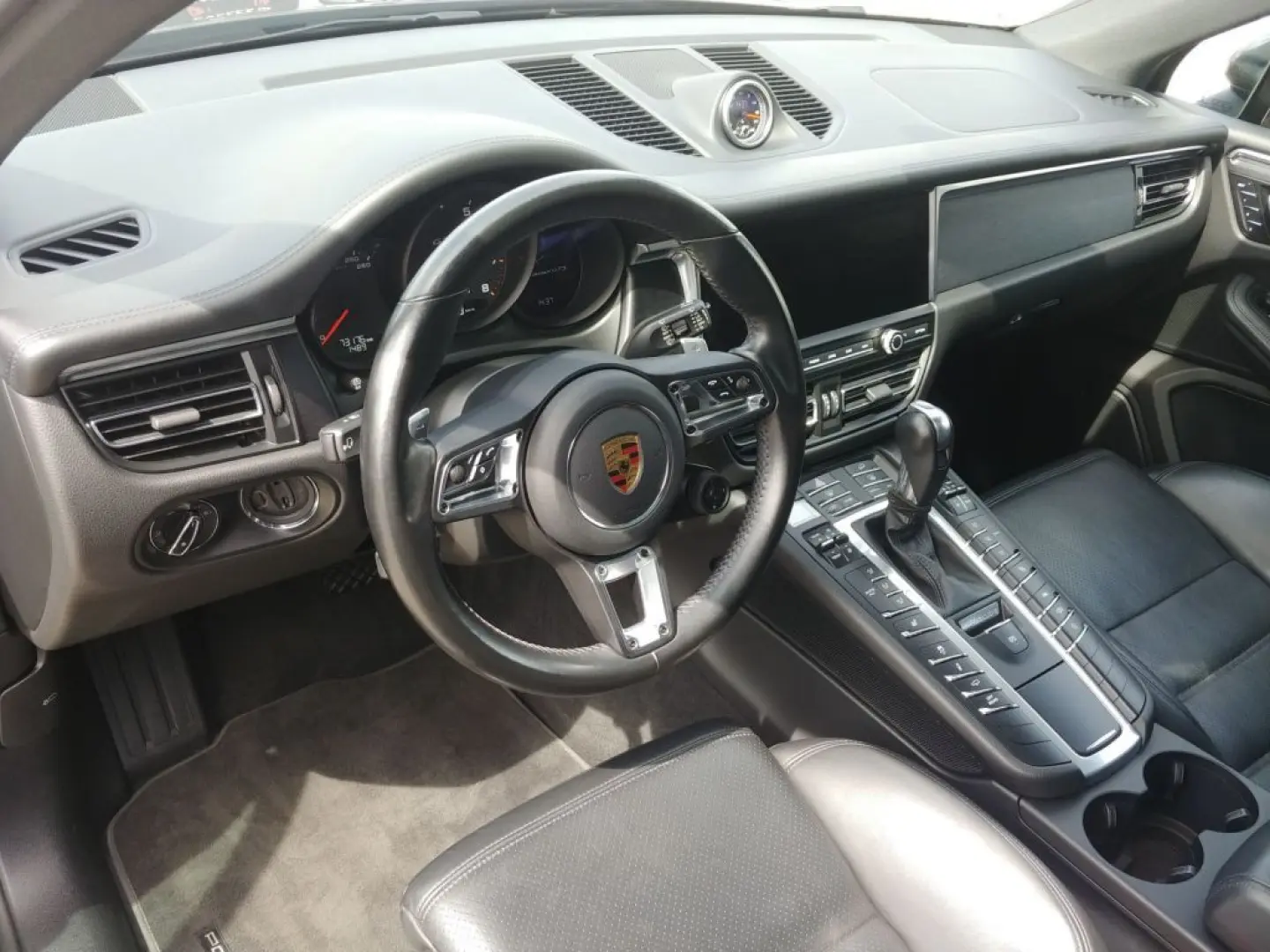 Macan GTS PDK,Sport-Chrono,Luftfeder,LED,Navi,SH