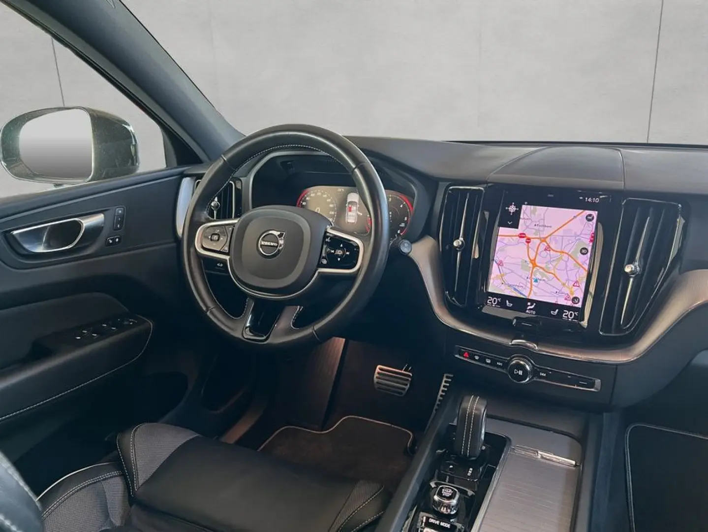 XC60 B4 R-Design Aut 360° Standh PilotAssist BLI